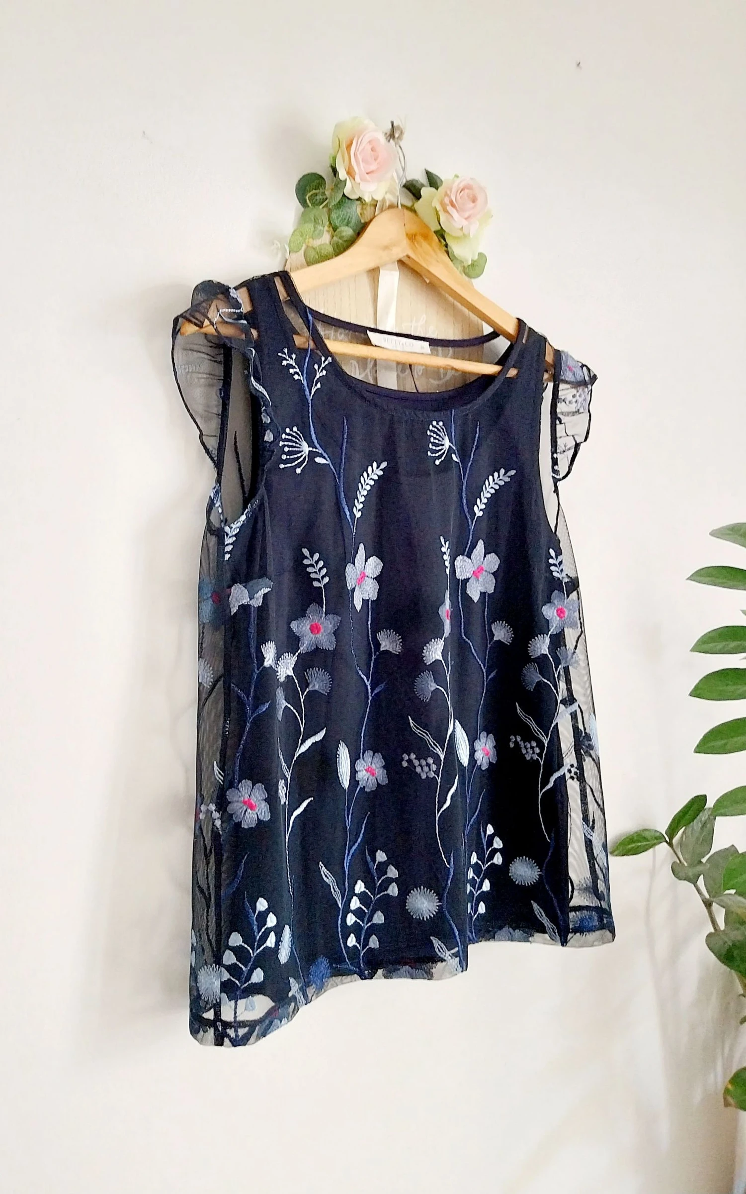 Blusa formal azul noche bordada Betty & Co Talla 36 – photo 3